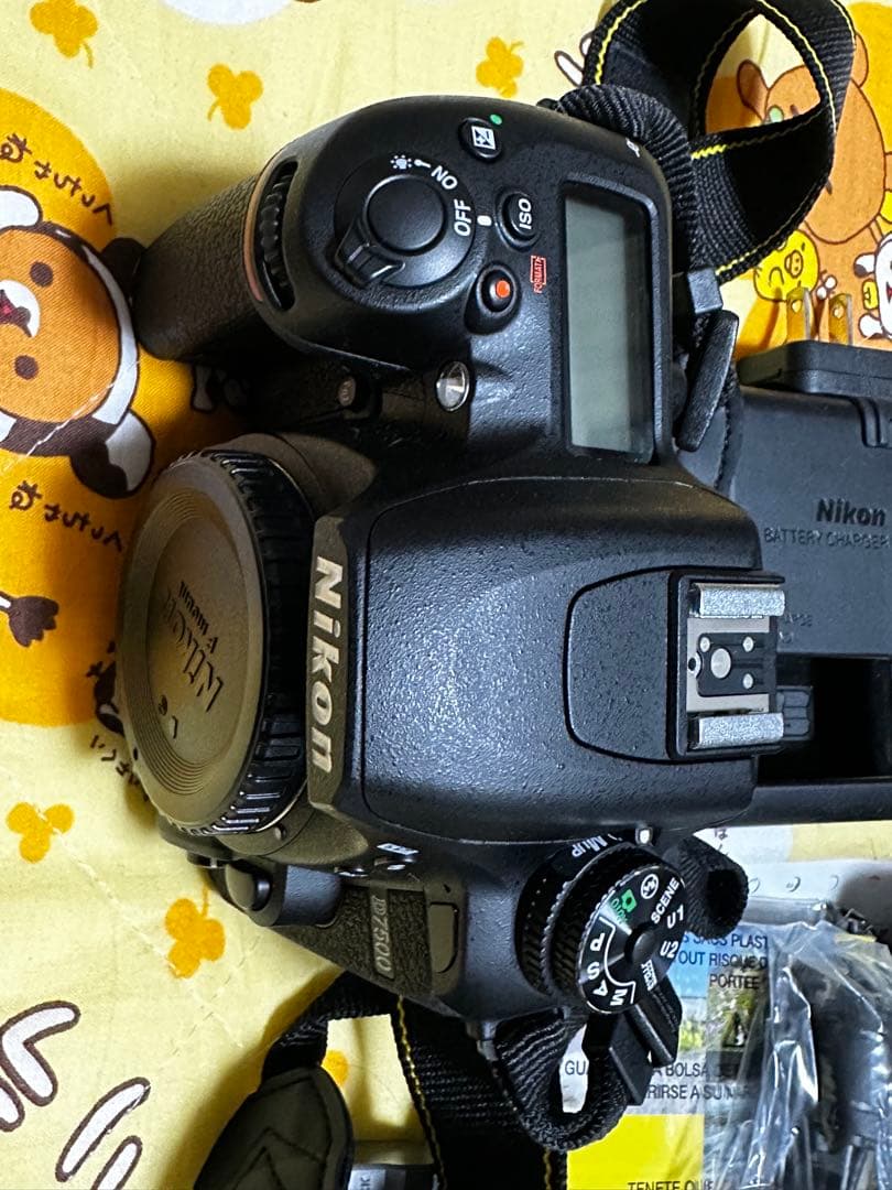 ニコンD7500 18-140VR Kit