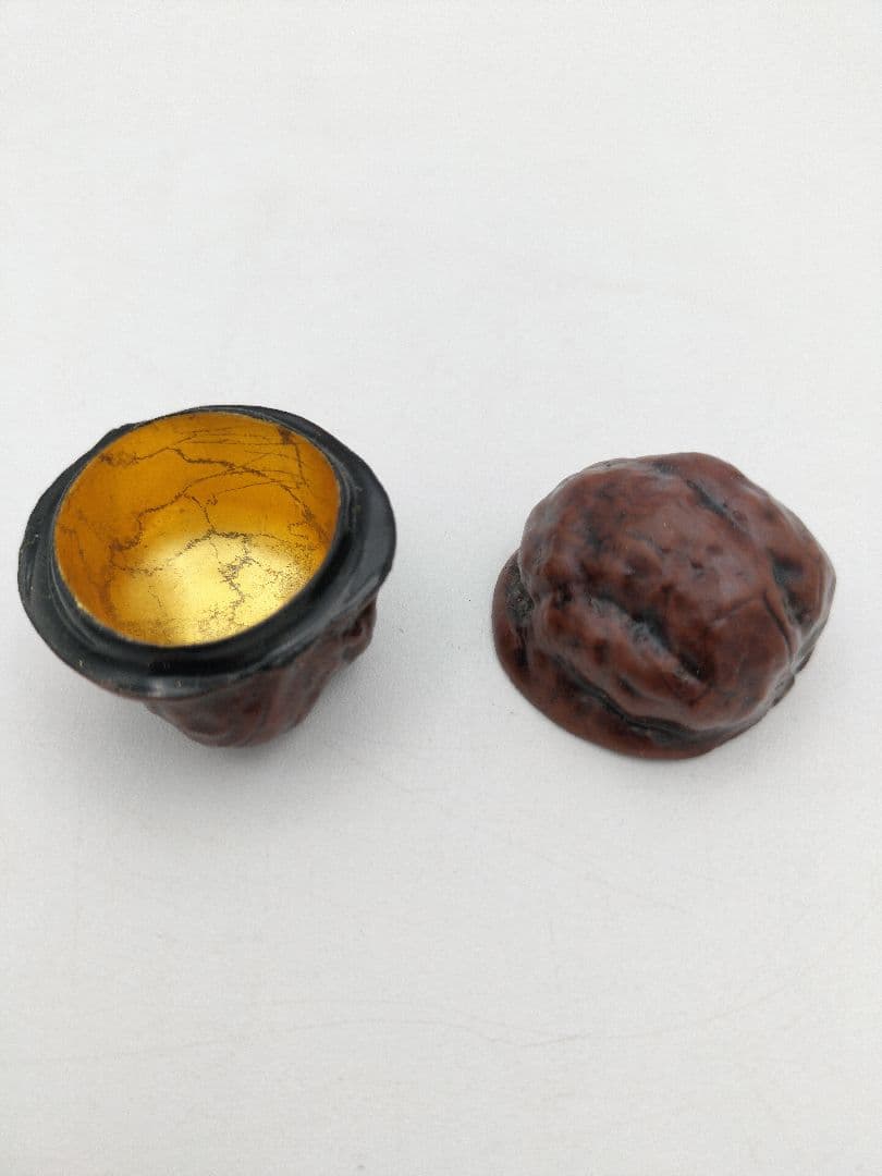 a829 【新品・未使用】香合 乾漆 クルミ胡桃 畦地粒表 多喜翁 木箱