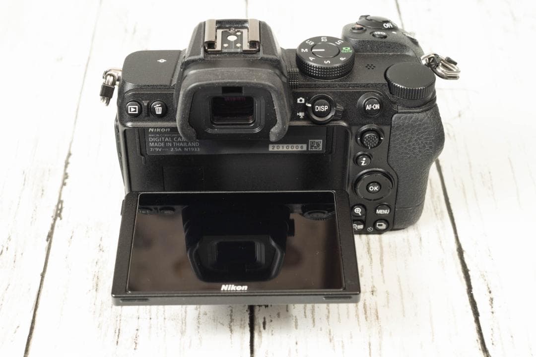 Nikon Z 5 ミラーレス一眼