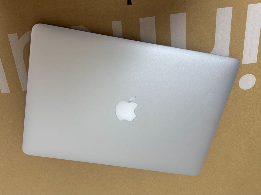 MacBook Air 2015 13インチ メモリ8GB SSD256GB