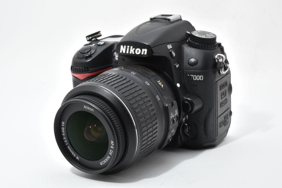 【大人気】 Nikon ニコン D7000 レンズキット デジタル一眼カメラ