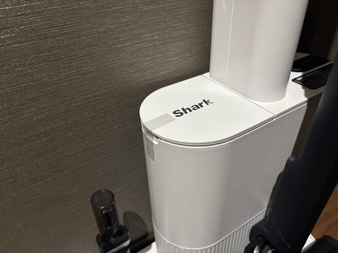 期間限定値下げ　シャーク　掃除機　LC551JBK