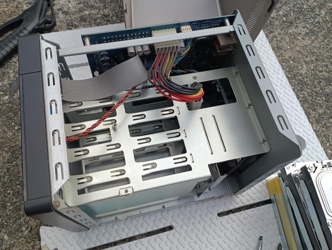 QNAP TurboNAS TS-419P+ 4ベイ NAS HDD付