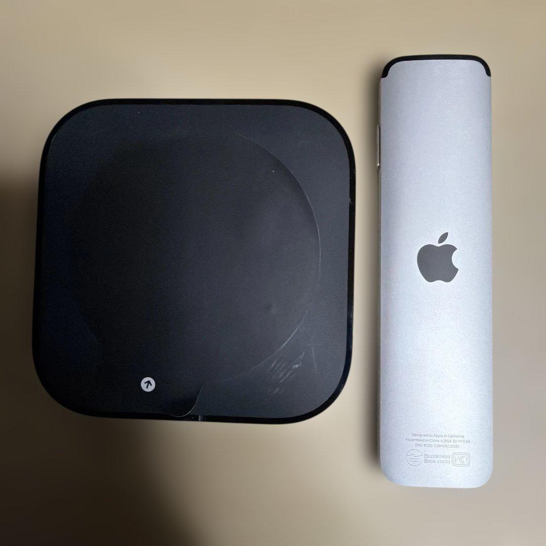 Apple TV 4Kブラック 本体とリモコン