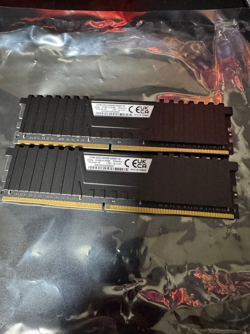 ミ*ス様 CORSAIR DDR4 メモリ 16GB×2枚組 3200Mhz
