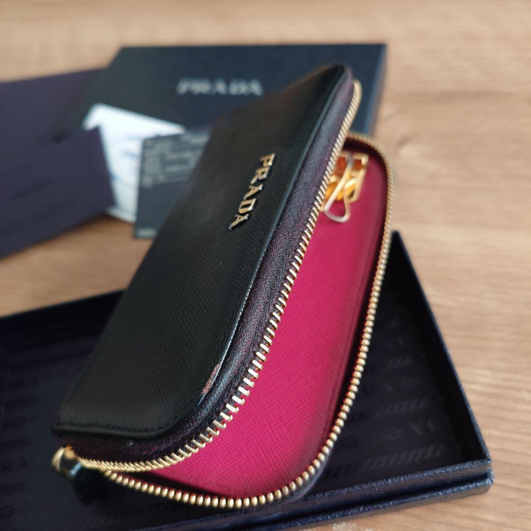 PRADA プラダ サフィアーノラウンドファスナー キーケース - メルカリ