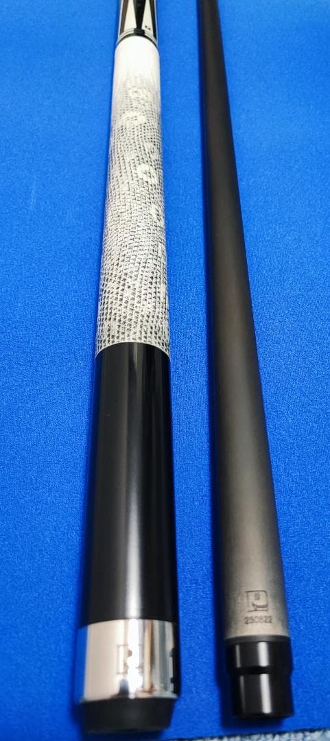 リトルモンスター社製ビリヤードキュー　12.4mm（ユニロックジョイント）中古品