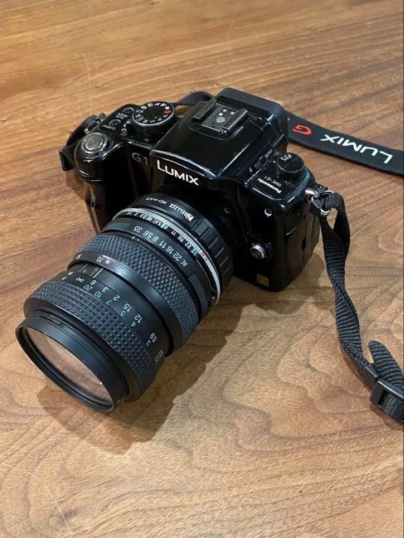 LUMIX G1 ミラーレス一眼タムロン28-70mmマクロオールドレンズ付 松下電器、世界最小・最軽量のデジタル一眼カメラ『Lumix G1』 | WIRED.jp