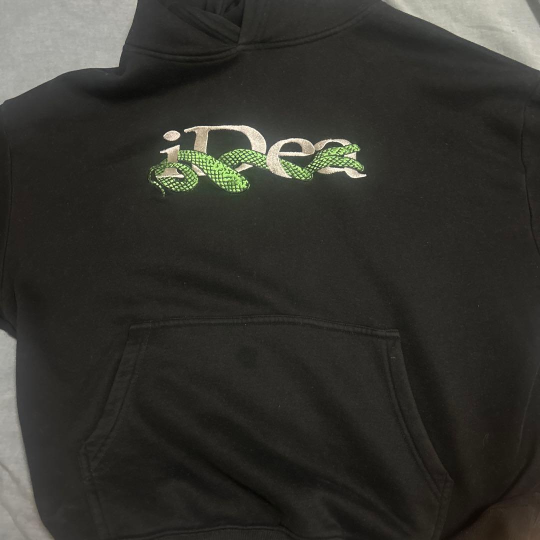 イデアスワム パーカーideaswam /刺繍ロゴ パーカー IDEASWAM - メルカリ
