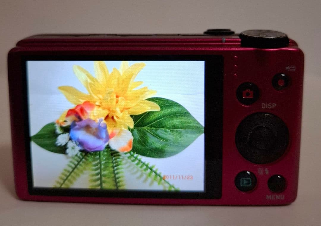 ジャンク品カシオ CASIO EXILIM EX-ZR200 コンテジ