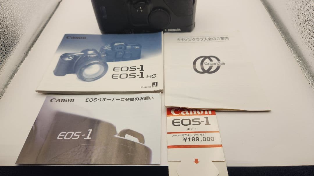 Canon　eos1初代フィルムカメラ