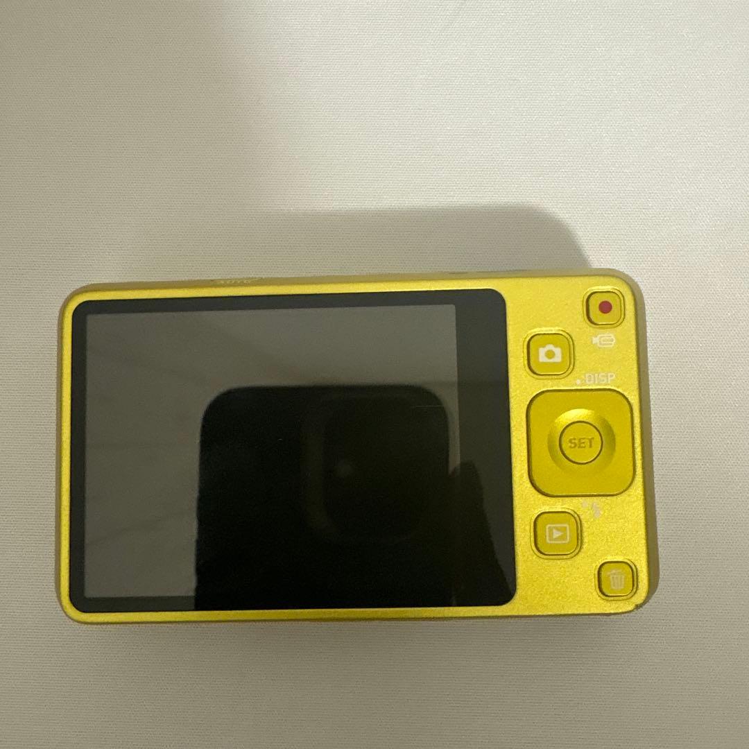 【箱付属品付き】デジカメCASIO EXILIM EX-Z800 イエロー