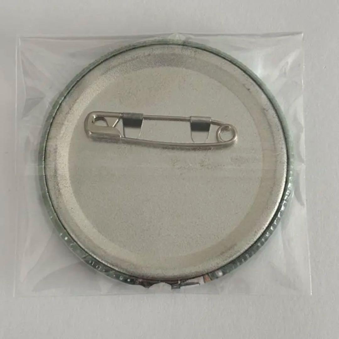 進撃の巨人 リヴァイ 缶バッジ ドンキホーテ 希少 入手困難 - メルカリ