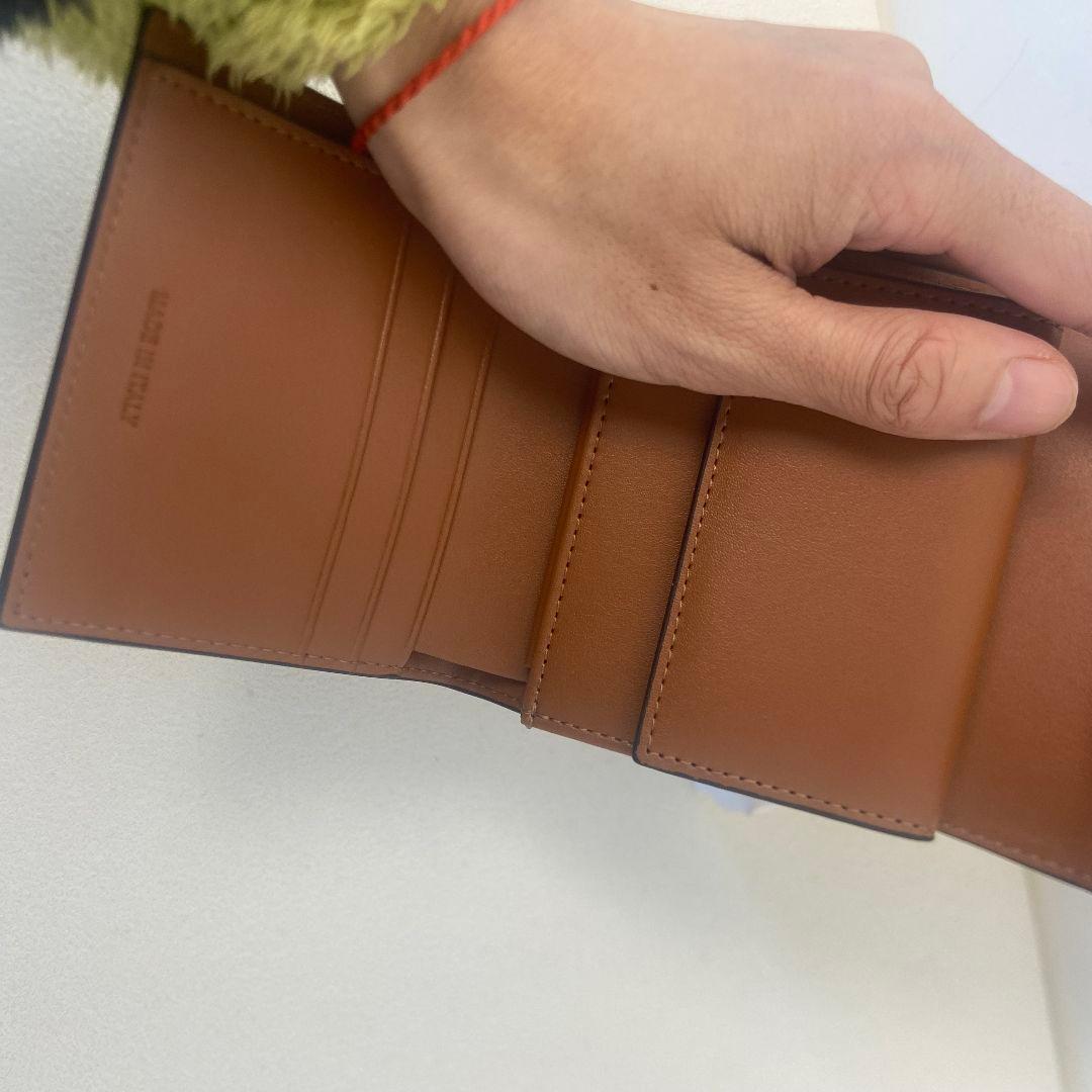 CELINE（セリーヌ） ブラウン レザー 三つ折り財布 カードポケット付き