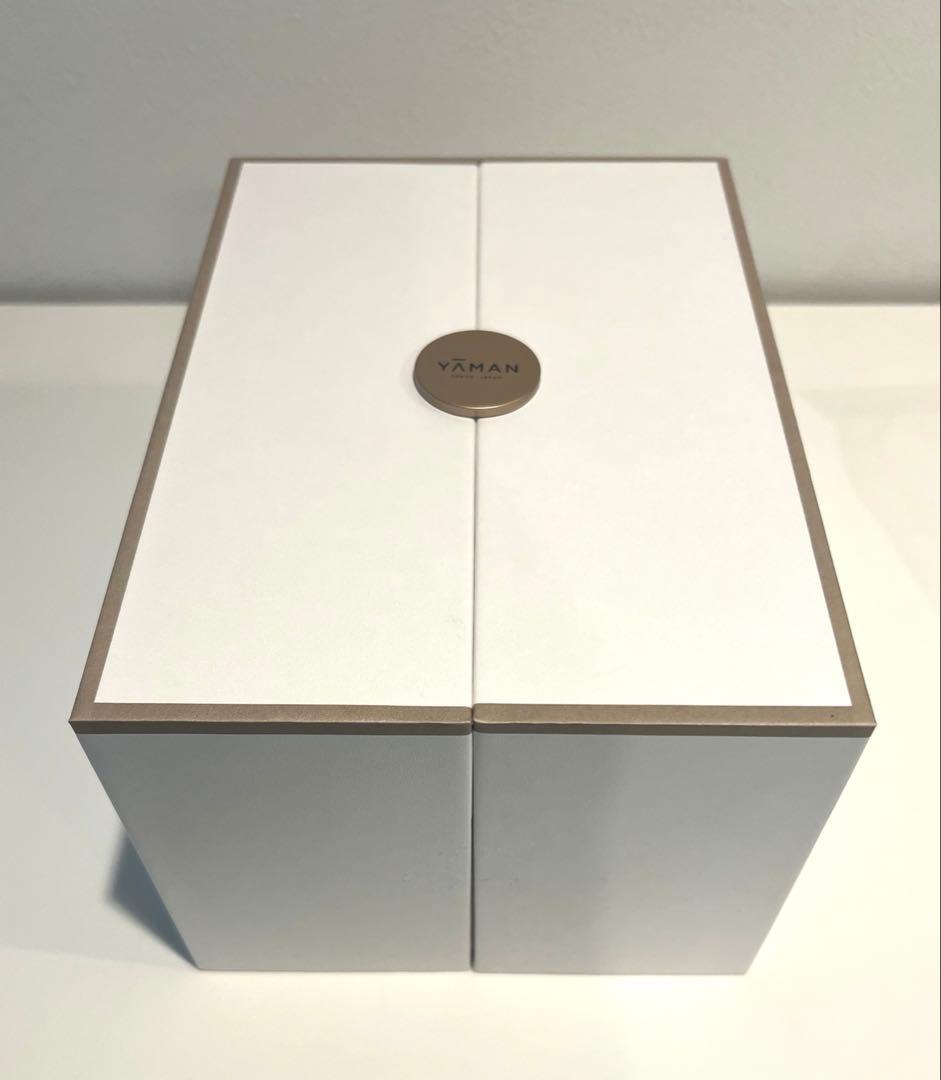 新品☆ ヤーマン 美顔器 フォトプラスシャイニーネオ YJFM18N ゴールド