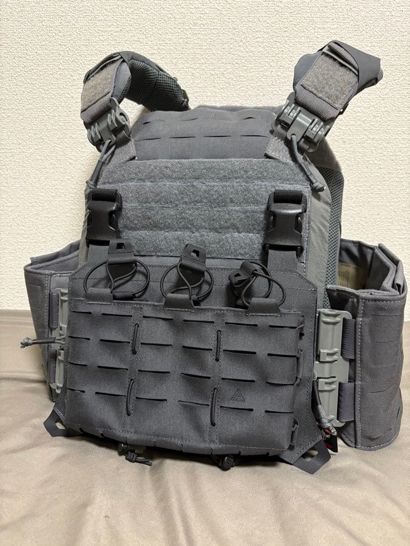 個人装備 Firstspear Strandhogg v2 STRANDHÖGG(TM) V2 SAPI CUT PLATE CARRIER | 七洋交産株式会社 FRONTLINE