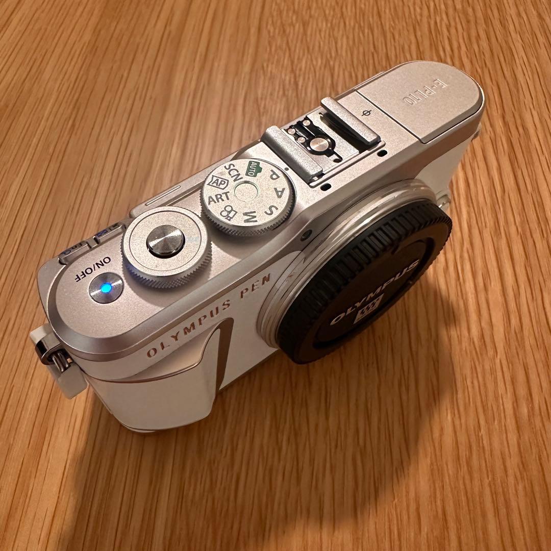 美品 Olympus E-PL10 カメラ 一眼レフ デジカメ ミラーレス