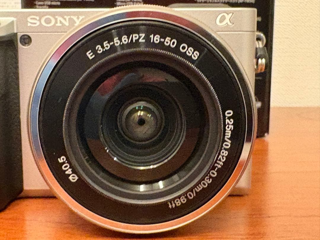 SONY α6400 ミラーレス一眼 E 16-50mm