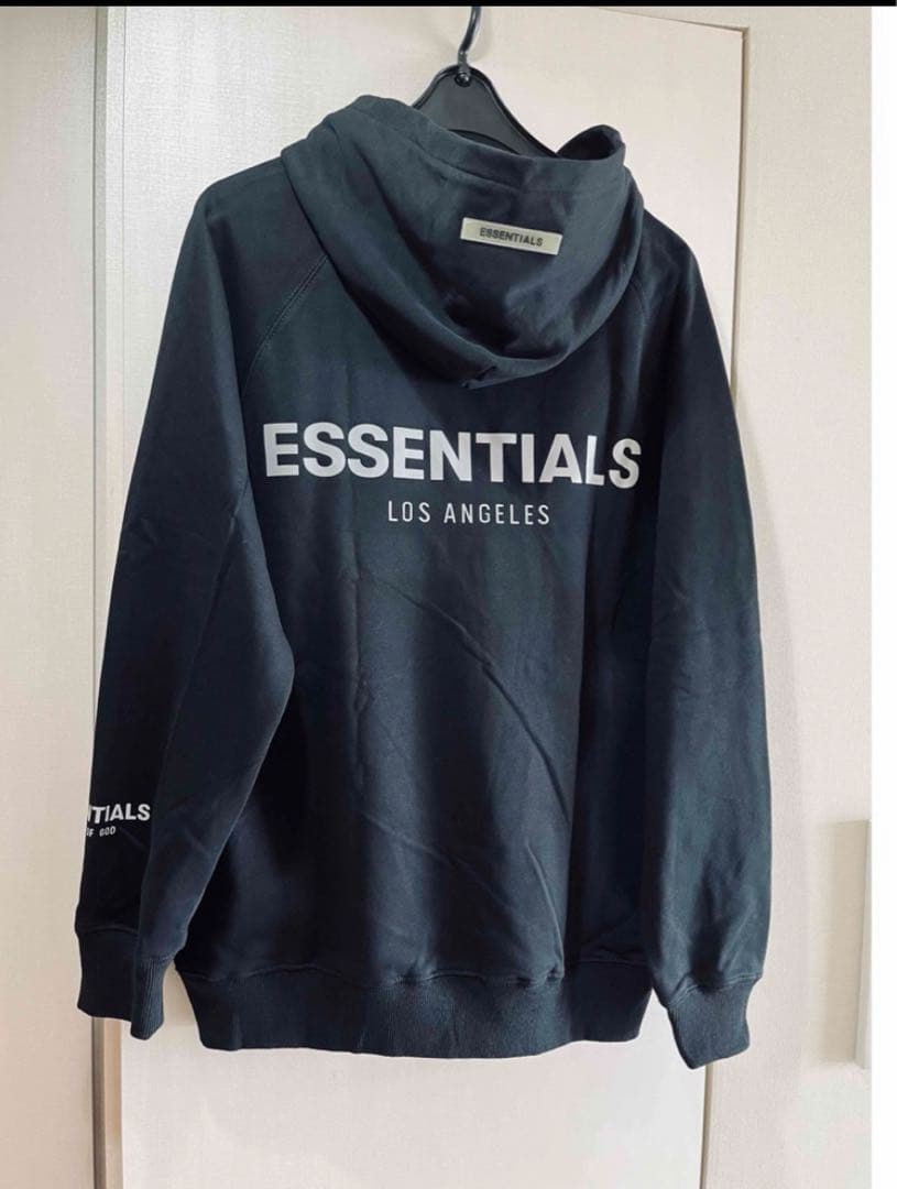 FOG ESSENTIALS リフレクティブパーカー フート付き後ろLOGO - メルカリ