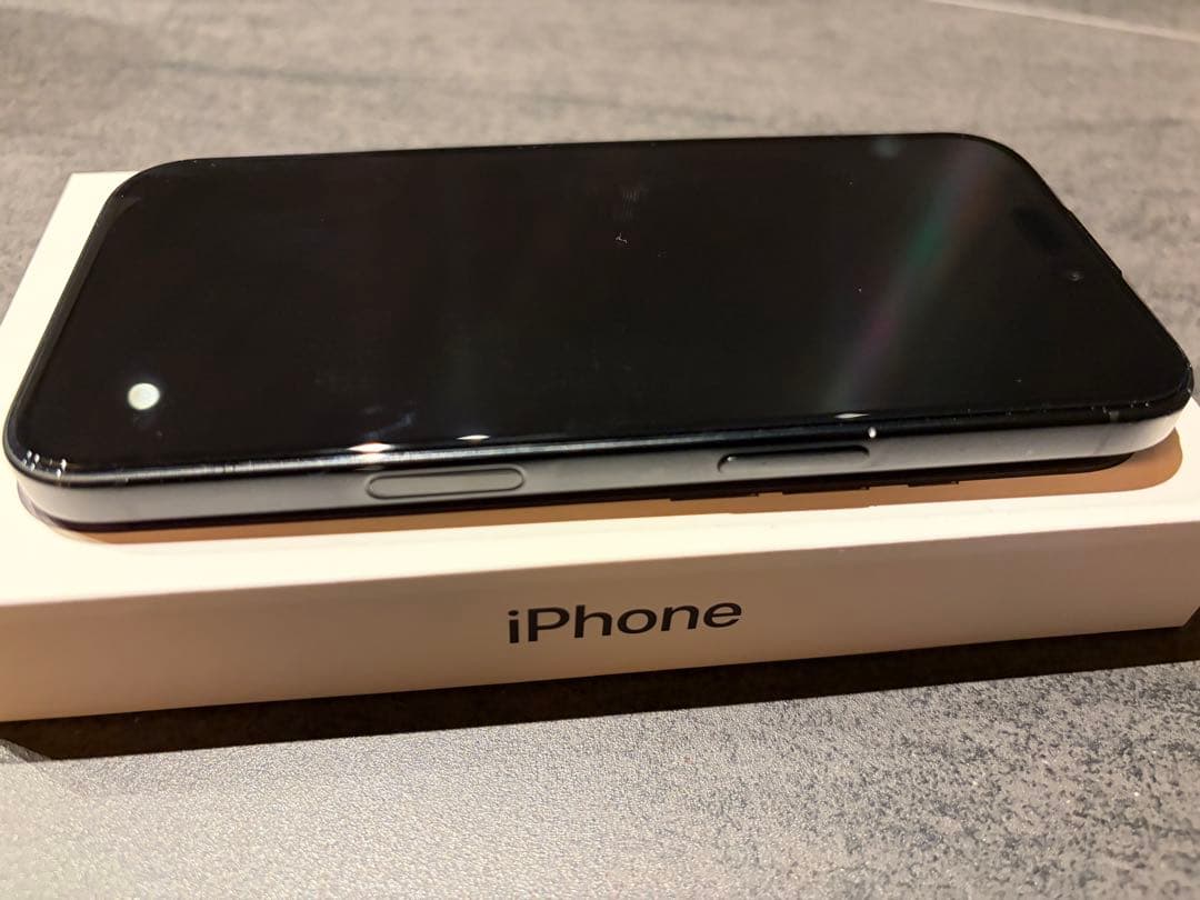 iPhone16 SIMフリー　256gb ブラック