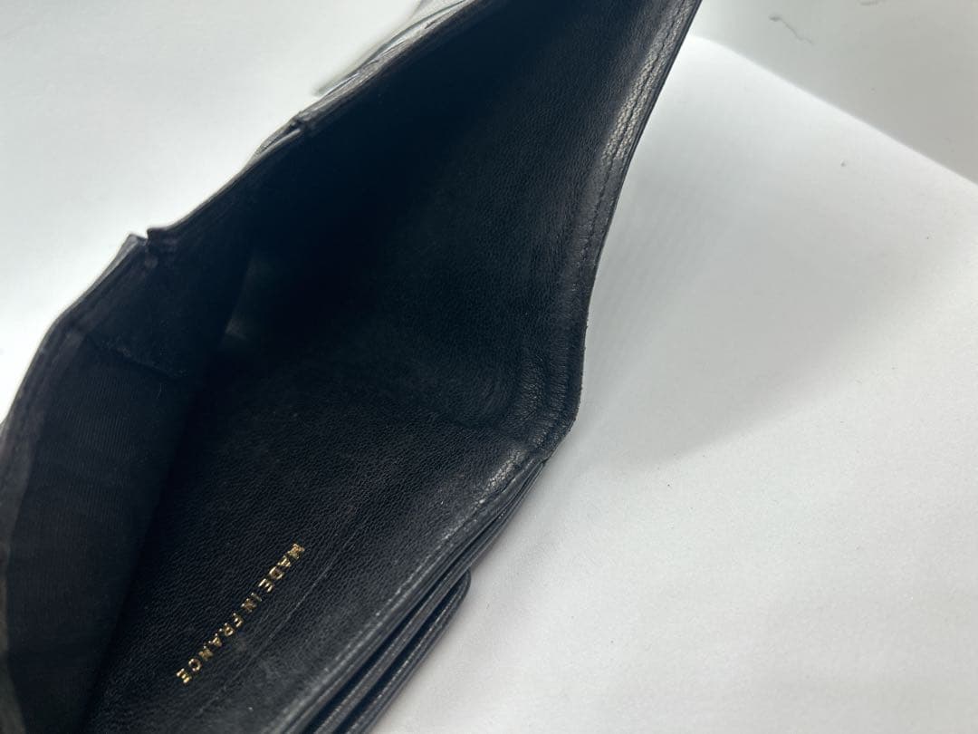 CHANEL シャネル 二つ折り財布 ココマーク ラムスキン/604