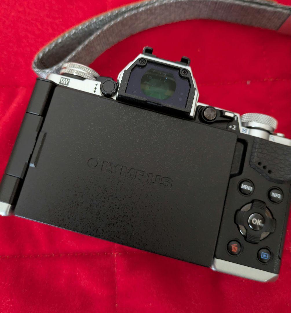 Olympus E-M5 Mark II シャッター回数3千回！