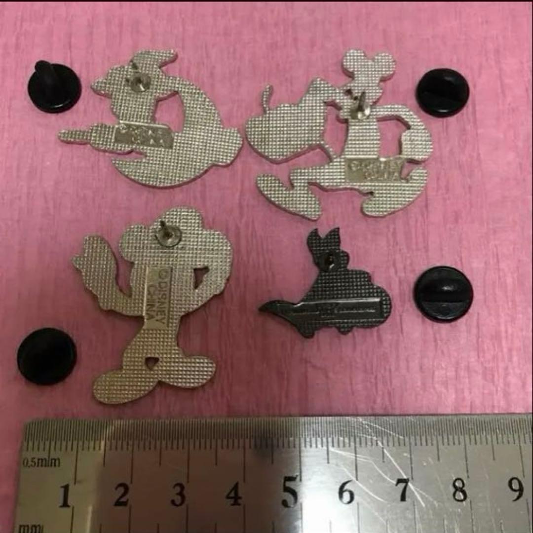 レア ディズニー ハロウィン ピン セット ピグレット グーフィー ミッキー