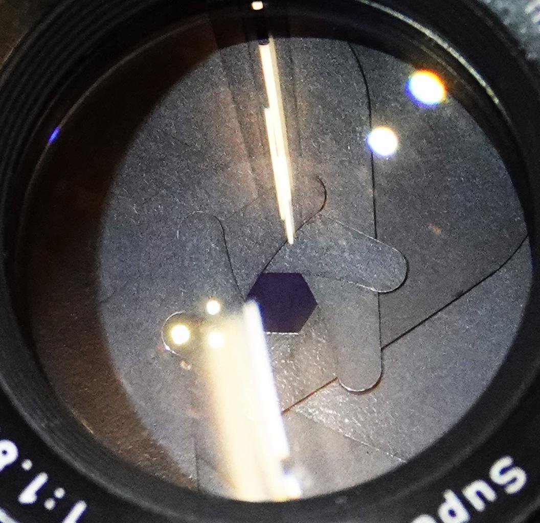 1564690　特級虹色フレア　後期型Super-Takumar　F1.8/55