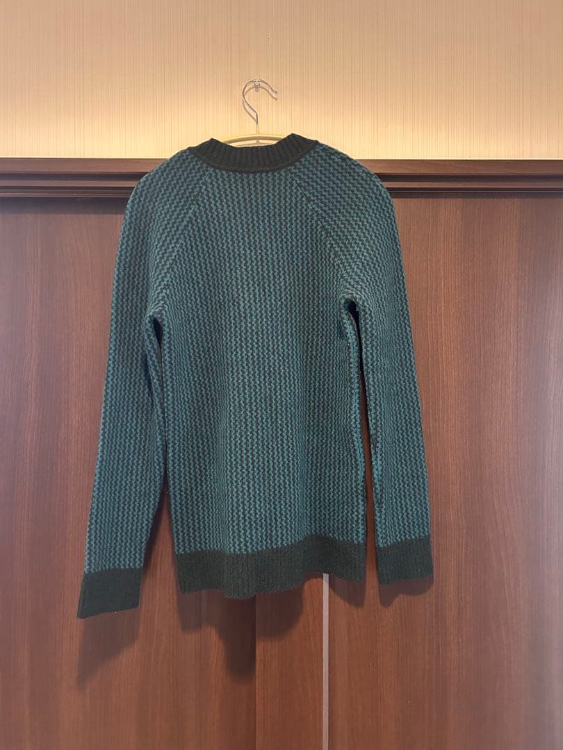 BALMAIN ボタン付きグリーンニットセーター 36