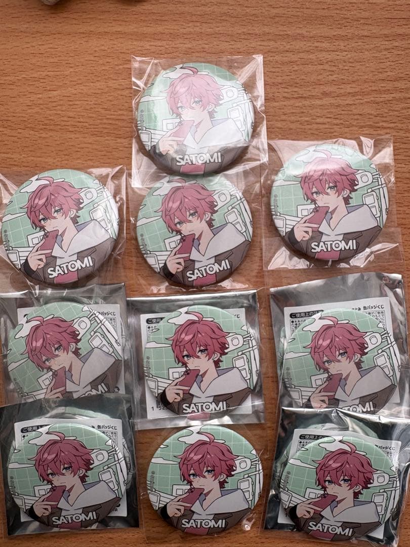 すとぷり さとみくん メランコリック 缶バッジ - メルカリ