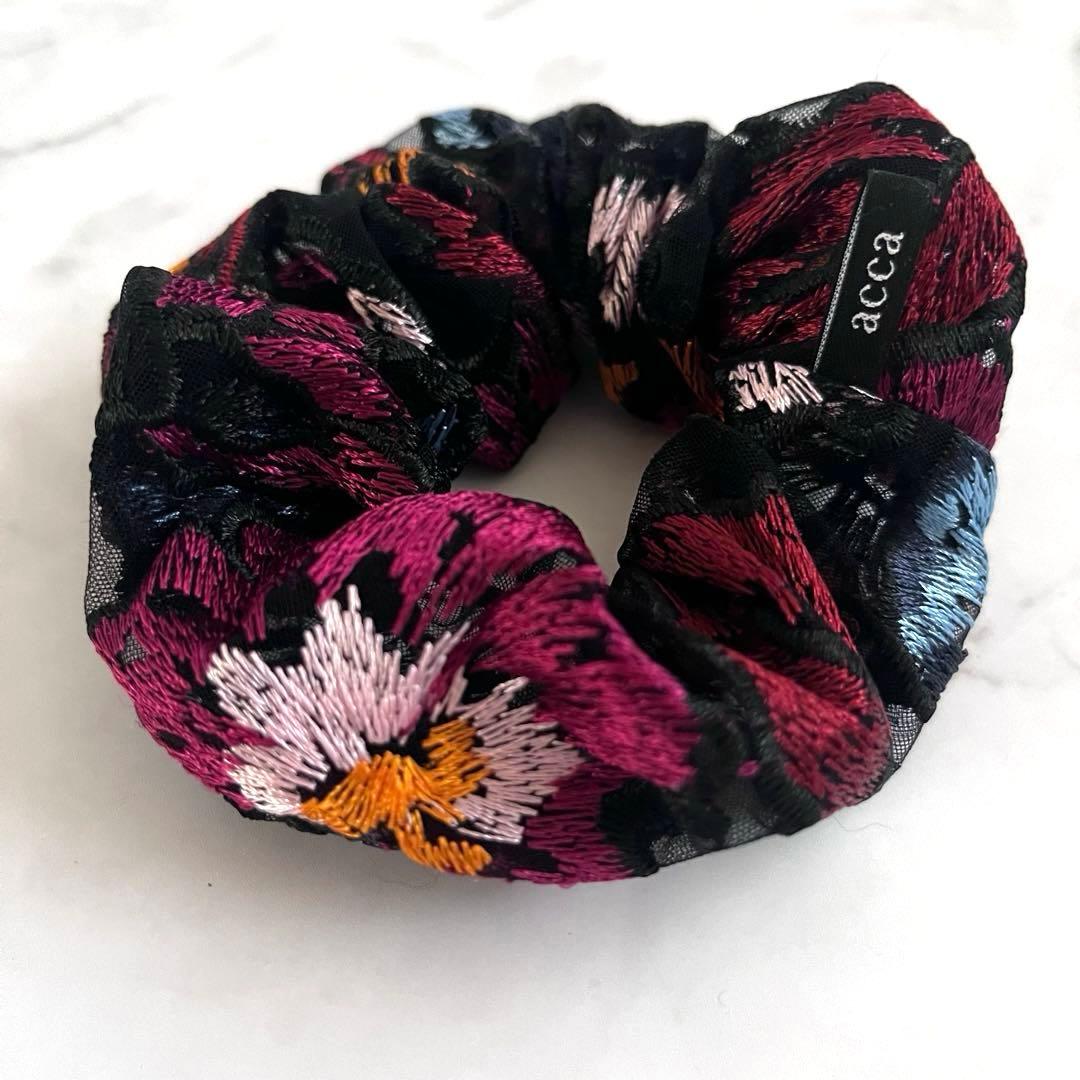 美品 acca アッカ フローラル フォークロア シュシュ 刺繍 - メルカリ
