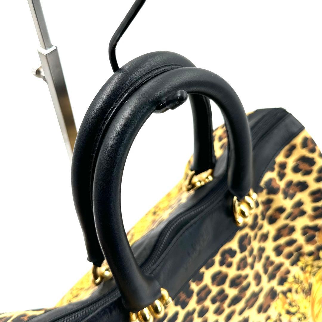 美品》Gianni Versace レオパード バロック柄 ボストンバッグ - メルカリ