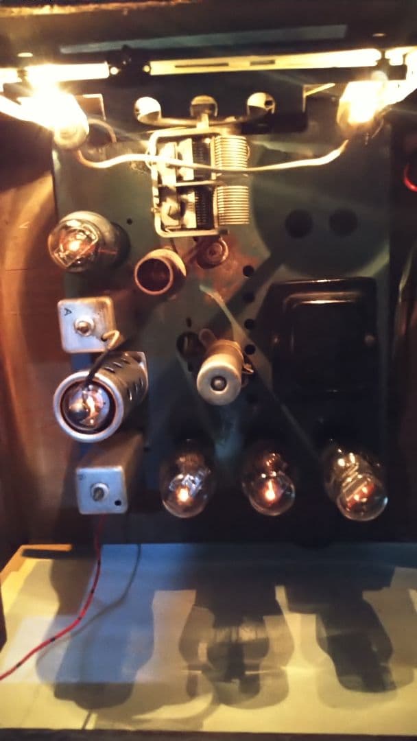 昭和レトロ真空管ラジオ　蓄音機　アンティーク　ジャンク