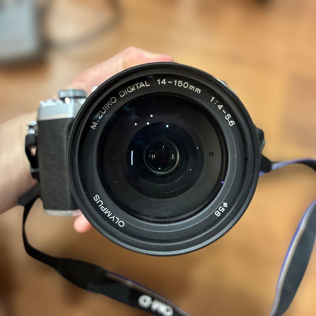 カ*ン様 ＜美品＞ OLYMPUS OM-D E-M5 MarkIII 14-1