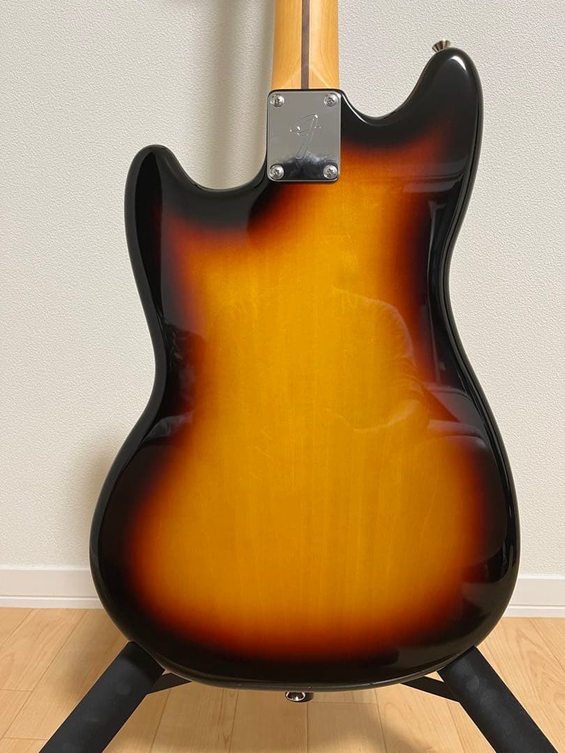 Fender Mustang Limited Run Reverse Head - メルカリ