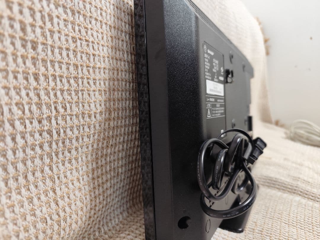 MAM　SHARP 19インチ液晶テレビ 本体 ケーブル付き