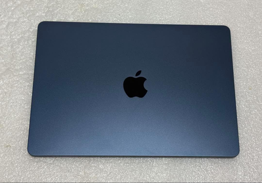 極美品　バッテリー99%　MacBook Air M2 8GB 512GB