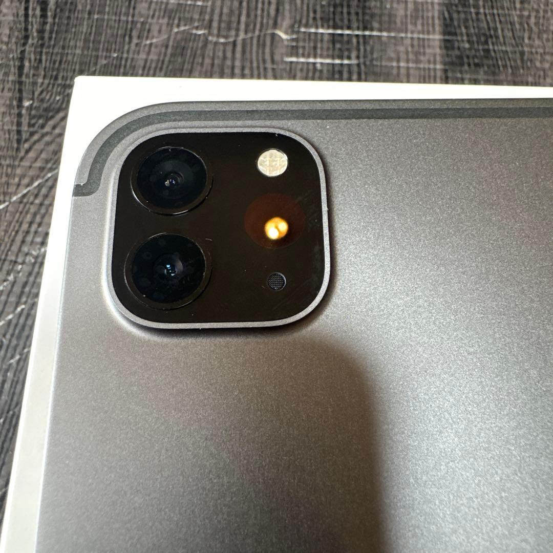 【訳あり】iPad Pro 11インチ 第3世代 WiFi+cellular