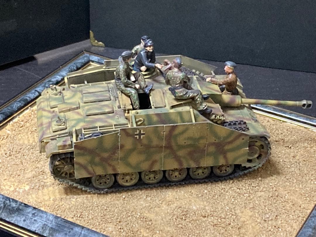 タミヤ 1/35 ドイツ軍 三号突撃砲G型 ヴィネット 完成品ジャンク