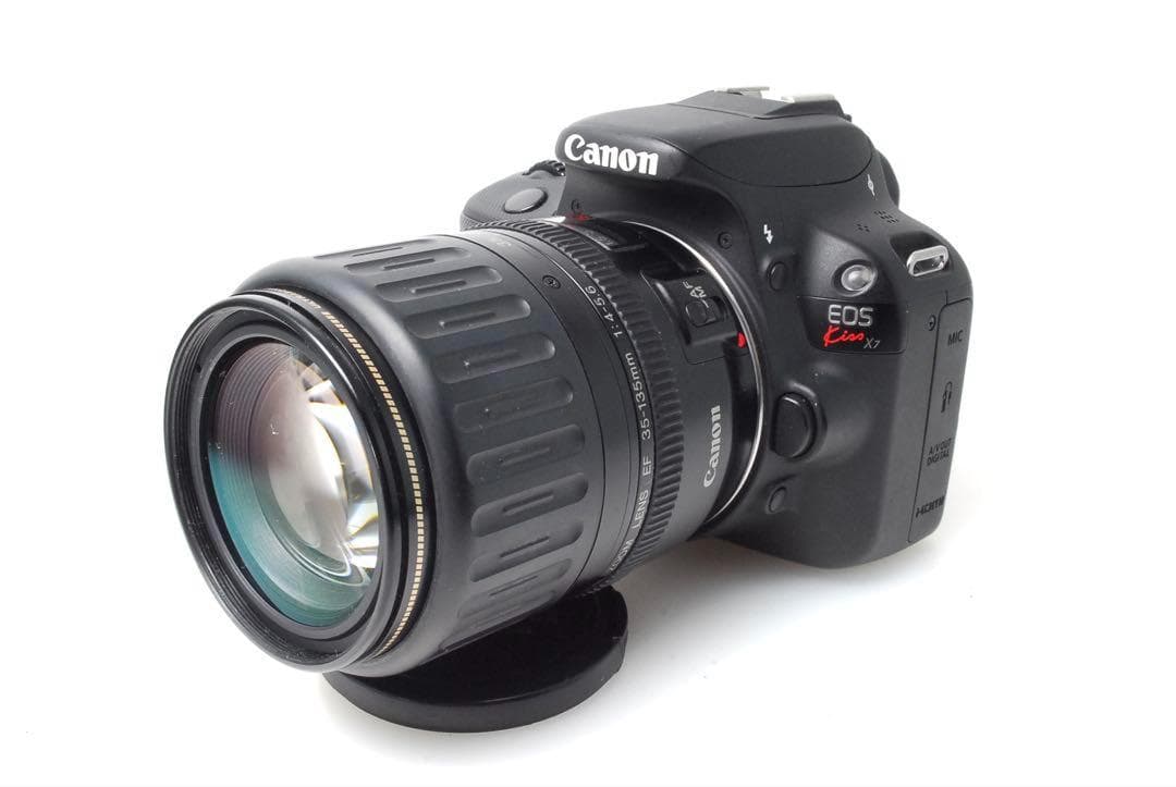 ✨ショット数4380回✨CANON KISS X7✨ダブルレンズ✨超軽量✨