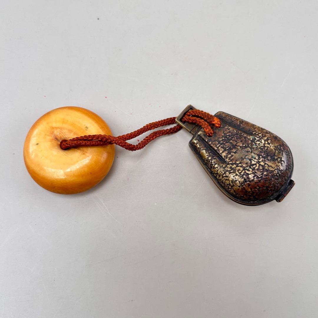 印籠 木製 金属製 銀色彫刻 印籠 木製 金属製 銀色彫刻