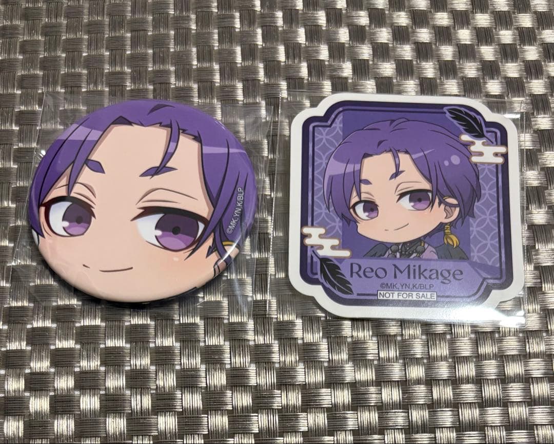 ブルーロック スマイルベースカフェ 缶バッジ 特典 御影玲王 - メルカリ