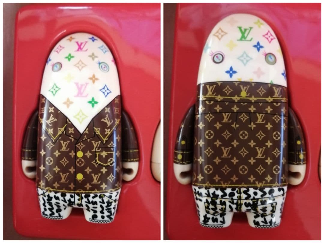 kidrobot VISIONAIRE V44 RED - メルカリ