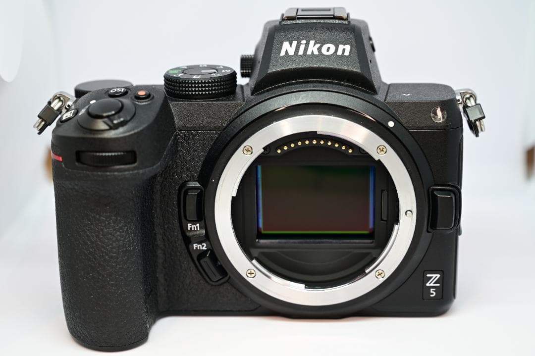 Nikon Z5 ミラーレスカメラ ボディ