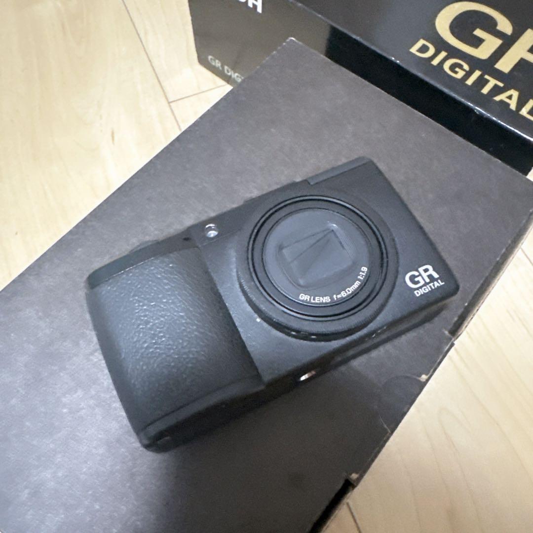 RICOH GR DIGITAL Ⅲ CCDコンパクトカメラ！