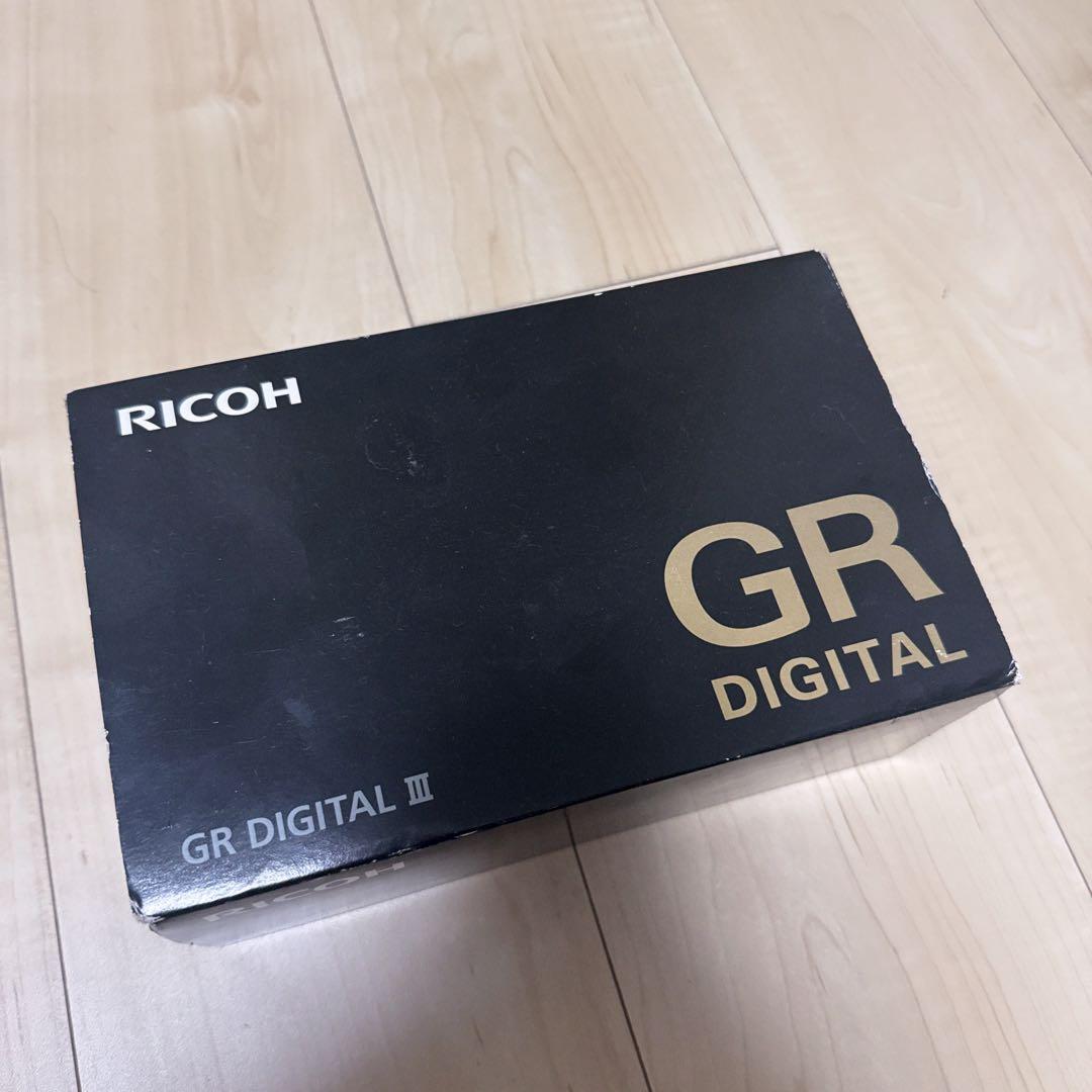 RICOH GR DIGITAL Ⅲ CCDコンパクトカメラ！