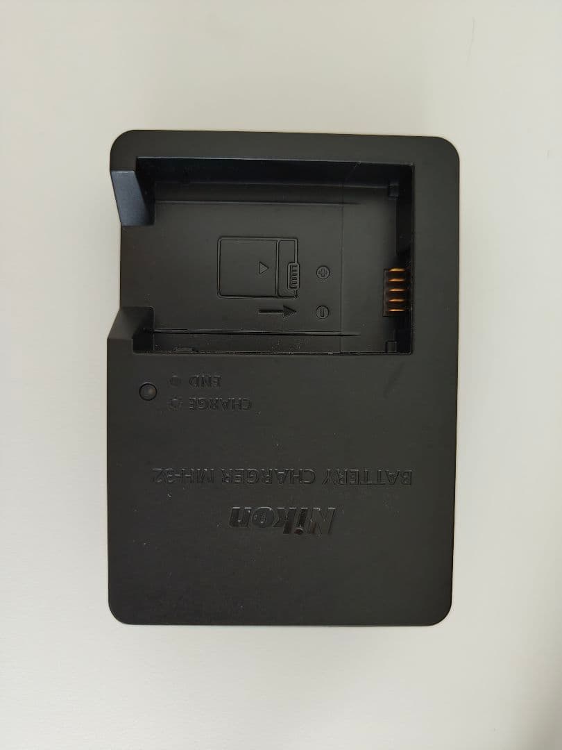 Nikon Zfc ブラック 本体&バッテリー、充電器2個セット