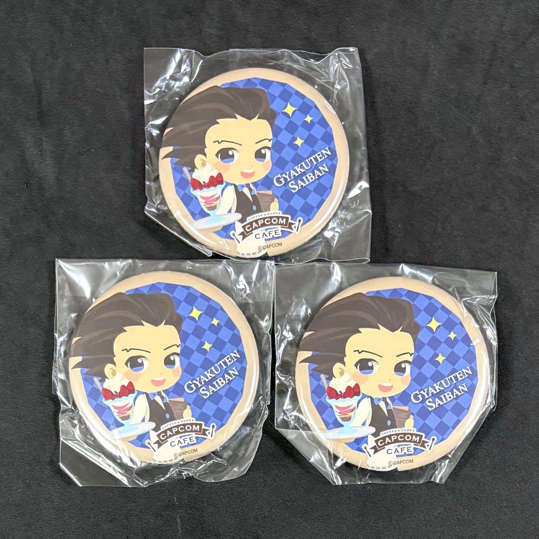 逆転裁判 大逆転裁判 成歩堂龍一 カプコンカフェ 缶バッジ 3個 - メルカリ