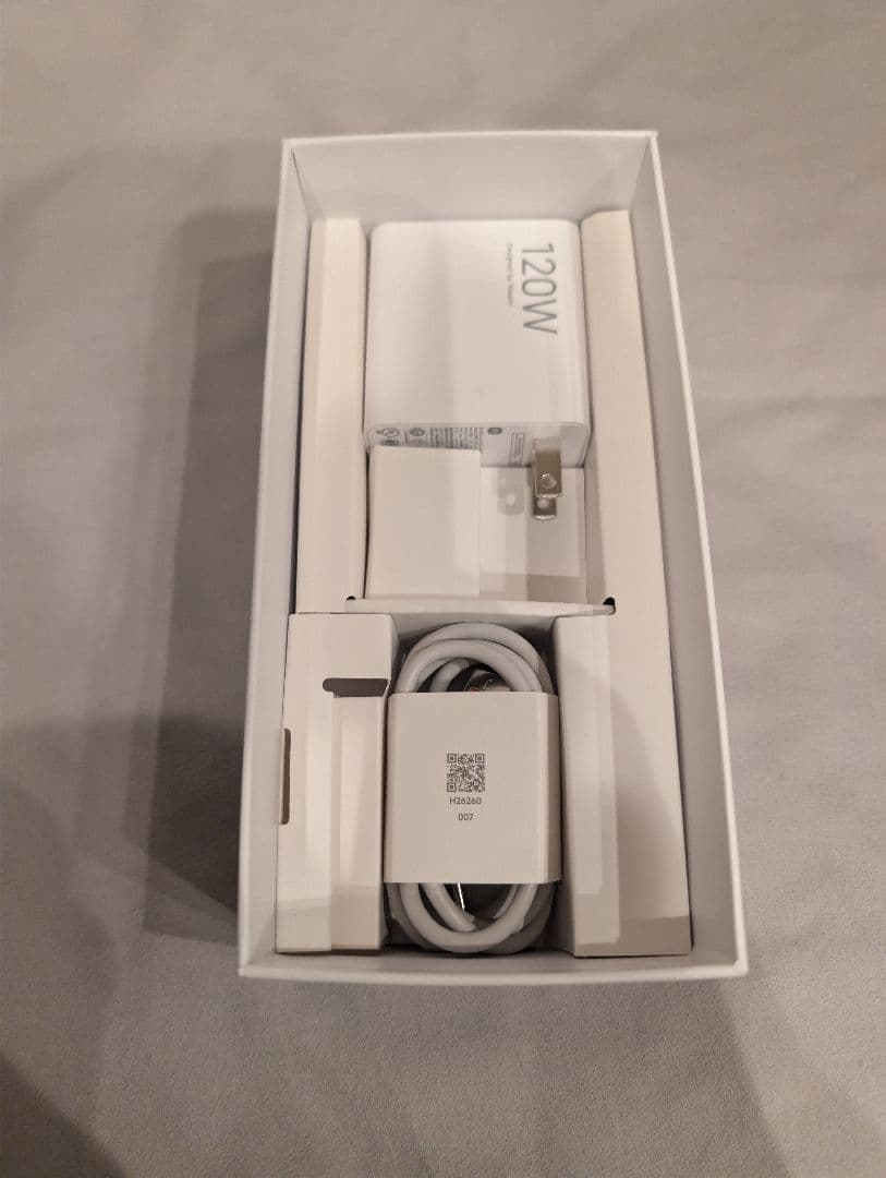 Xiaomi 14T Pro 本体 120W充電器付き