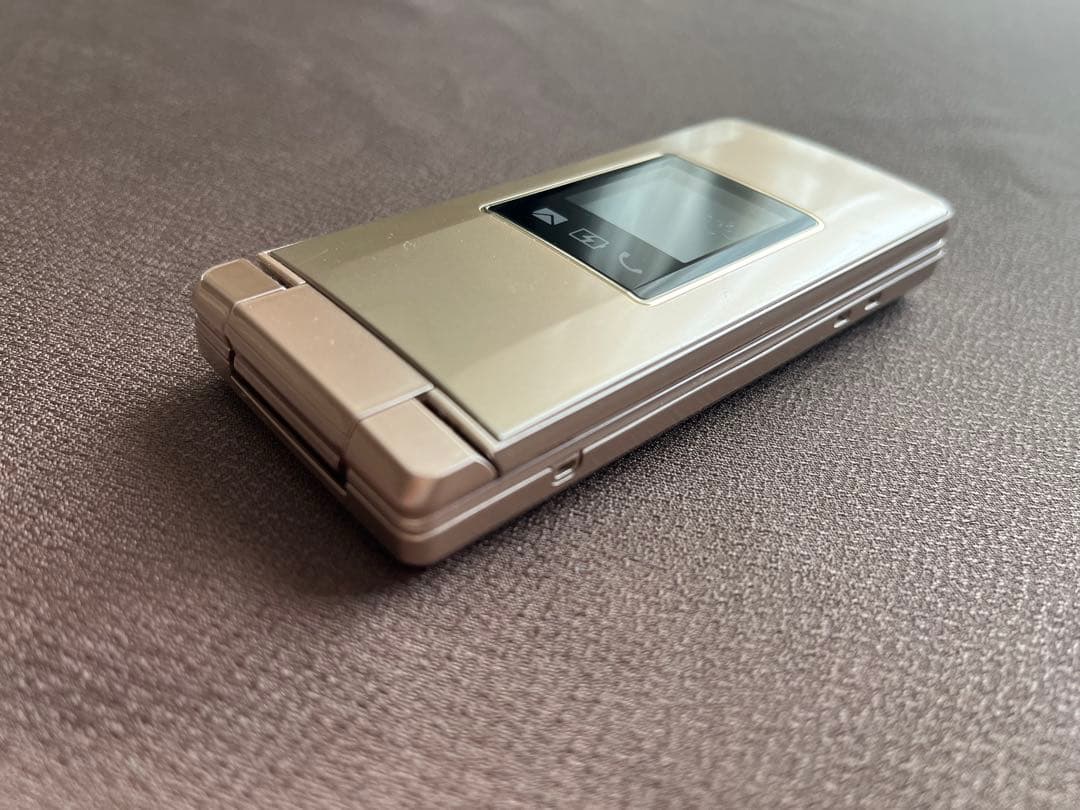 SoftBank かんたん携帯10 SHARP ゴールド